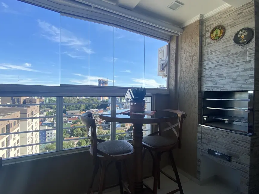 Foto 2 de Apartamento com 2 quartos à venda, 73m2 em Centro, Santa Maria - RS