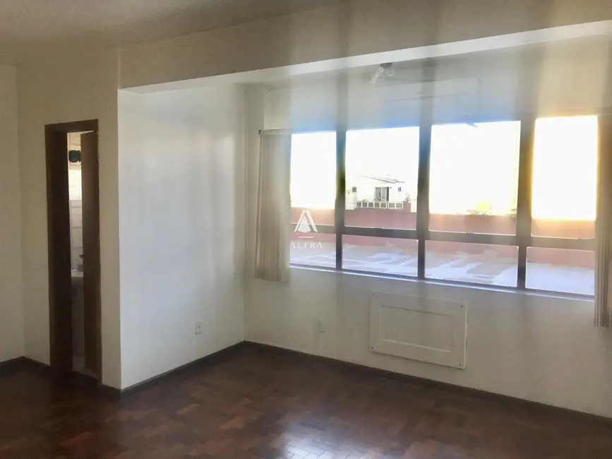 Foto 1 de Sala Comercial com 1 quarto à venda, 38m2 em Centro, Santa Maria - RS