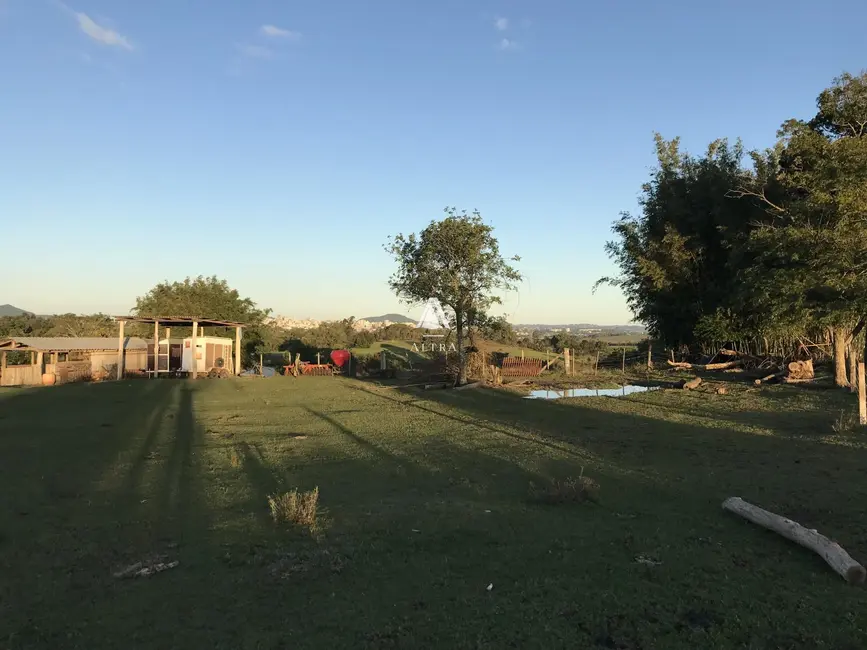 Foto 2 de Fazenda / Haras com 3 quartos à venda, 180000m2 em Santa Maria - RS