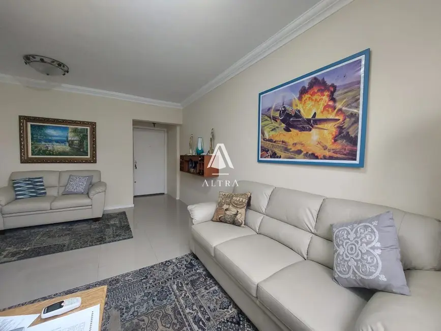 Foto 1 de Apartamento com 2 quartos à venda, 65m2 em Centro, Santa Maria - RS