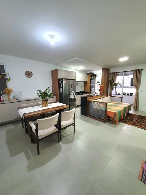 Foto 1 de Apartamento com 2 quartos à venda, 100m2 em Camobi, Santa Maria - RS
