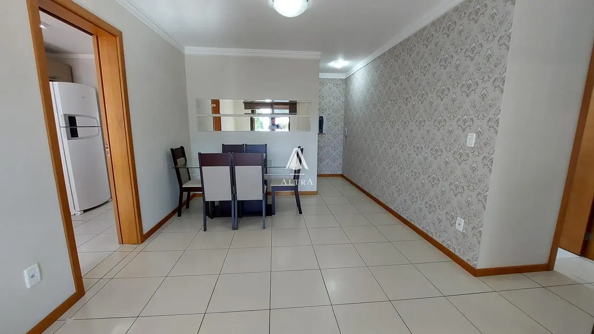 Foto 2 de Apartamento com 3 quartos à venda, 87m2 em Uglione, Santa Maria - RS