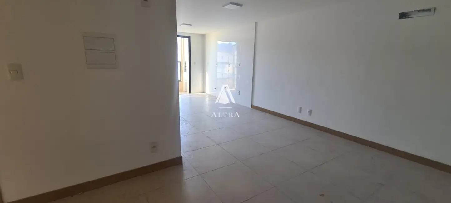 Foto 2 de Apartamento com 2 quartos à venda, 66m2 em Centro, Santa Maria - RS