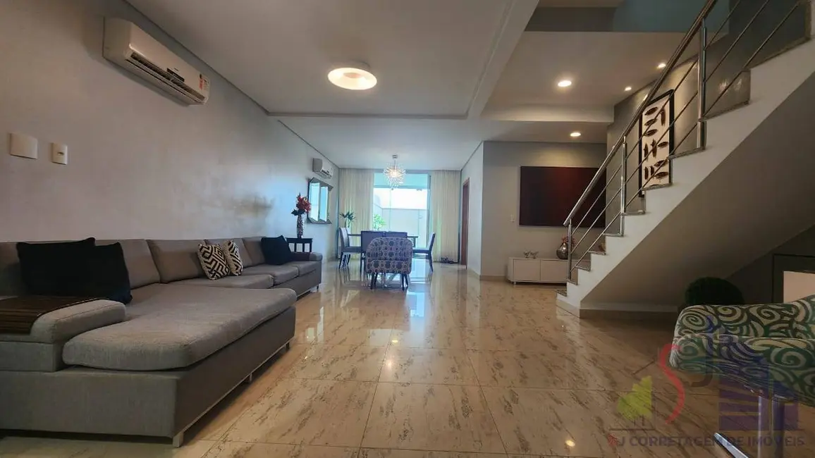 Foto 2 de Casa de Condomínio com 6 quartos à venda, 343m2 em Chapada, Manaus - AM