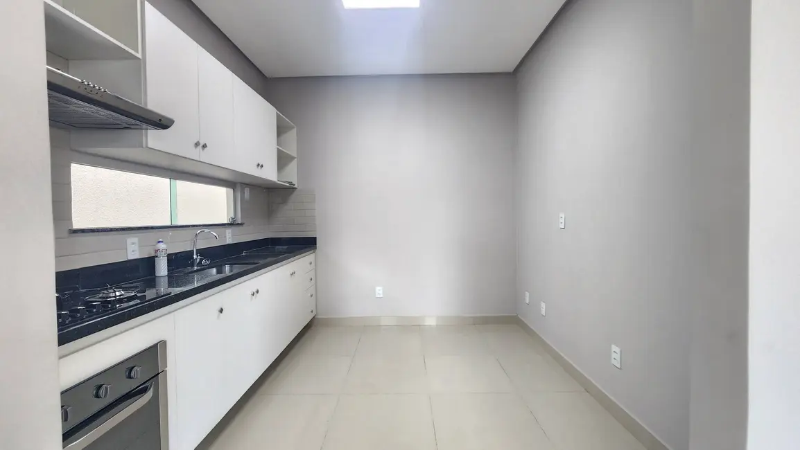 Casa de Condomínio com 3 quartos à venda e para alugar, 148m2 em Colônia Terra Nova, Manaus - AM - imagem 8 Foto 8 de Casa de Condomínio com 3 quartos à venda e para alugar, 148m2 em Colônia Terra Nova, Manaus - AM