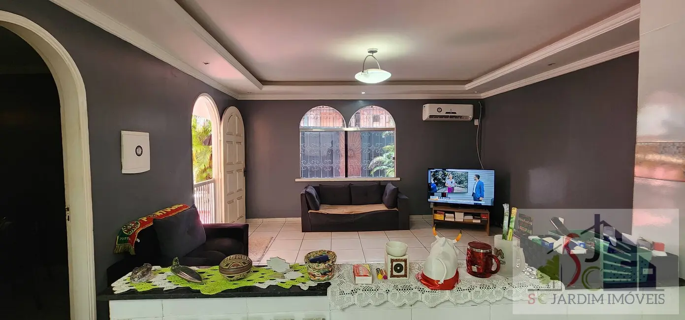 Casa com 3 quartos à venda, 222m2 em Parque 10 de Novembro, Manaus - AM - imagem 5 Foto 5 de Casa com 3 quartos à venda, 222m2 em Parque 10 de Novembro, Manaus - AM