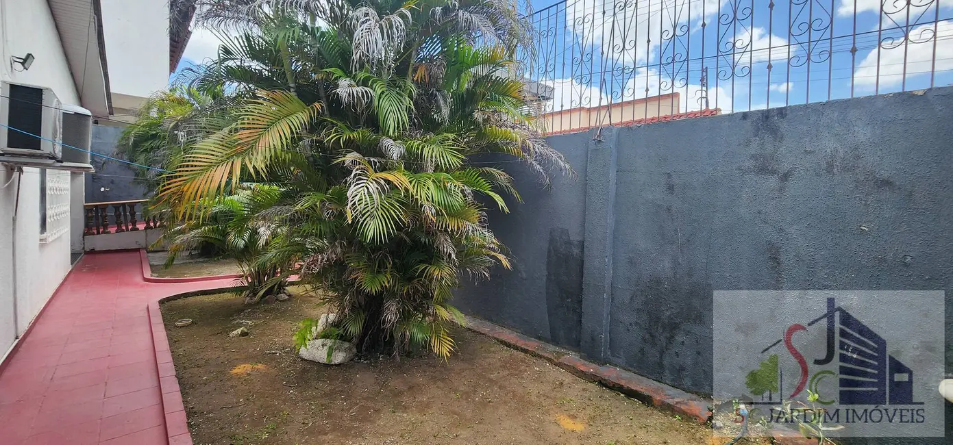 Foto 2 de Casa com 3 quartos à venda, 222m2 em Parque 10 de Novembro, Manaus - AM