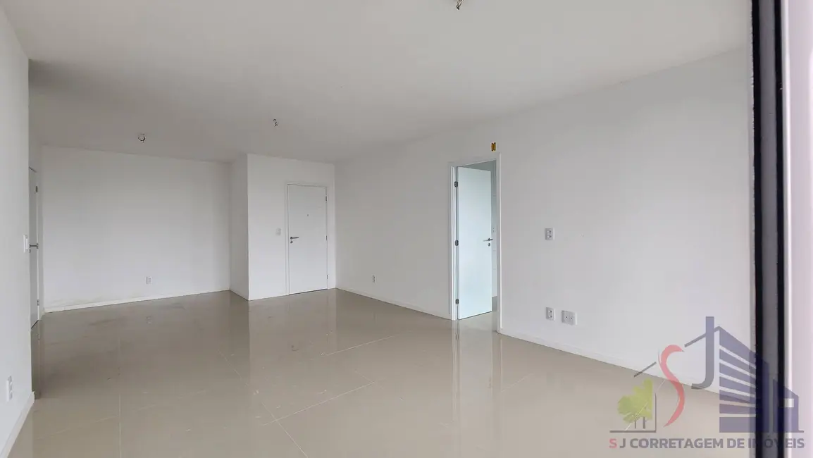 Foto 5 de Apartamento com 4 quartos à venda, 149m2 em Ponta Negra, Manaus - AM