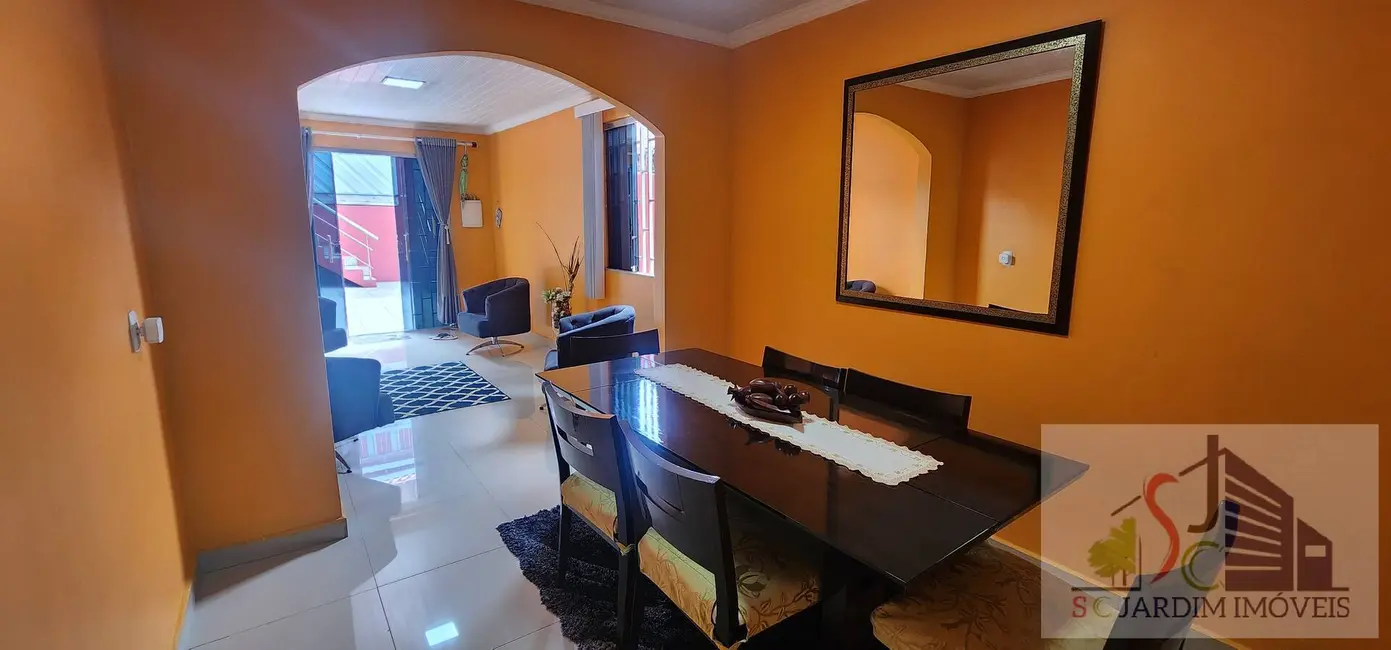 Casa com 3 quartos à venda e para alugar, 205m2 em Colônia Santo Antônio, Manaus - AM - imagem 5 Foto 5 de Casa com 3 quartos à venda e para alugar, 205m2 em Colônia Santo Antônio, Manaus - AM