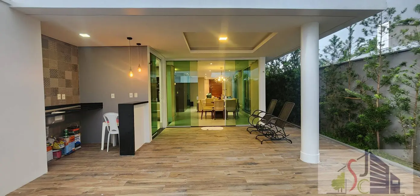 Foto 8 de Casa de Condomínio com 4 quartos para alugar, 220m2 em Ponta Negra, Manaus - AM