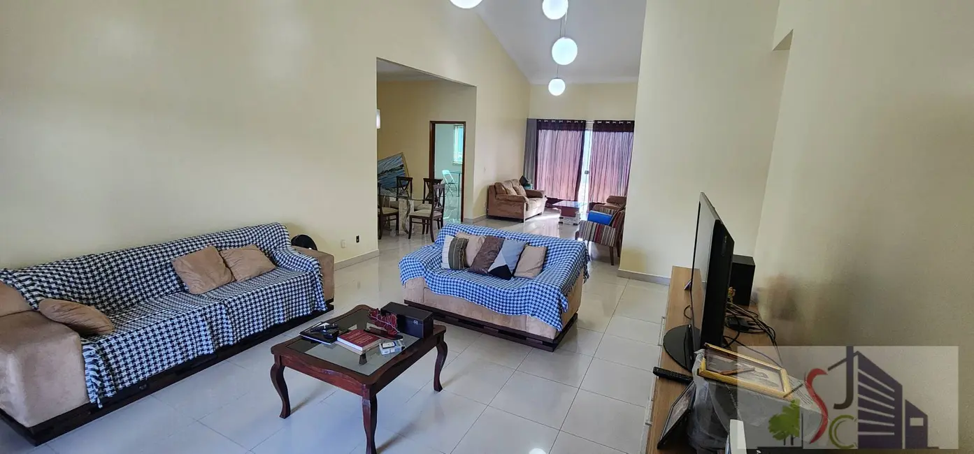 Foto 4 de Casa com 4 quartos à venda e para alugar, 350m2 em Adrianópolis, Manaus - AM