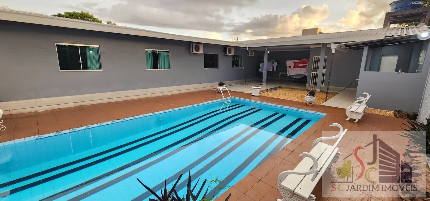 Foto 6 de Casa com 4 quartos à venda, 284m2 em Adrianópolis, Manaus - AM