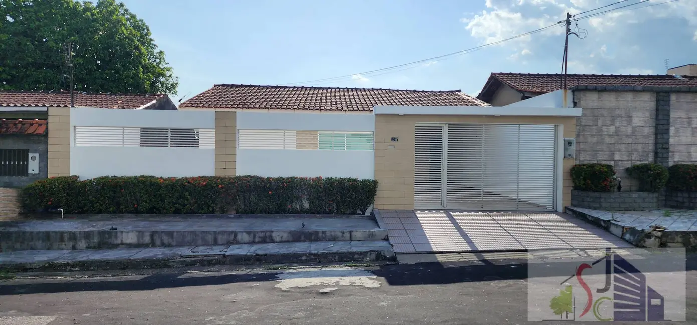 Foto 1 de Casa com 3 quartos à venda, 169m2 em Planalto, Manaus - AM