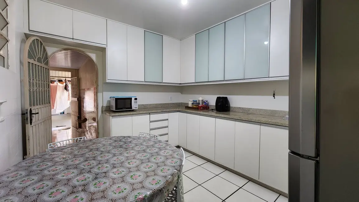 Foto 8 de Casa com 3 quartos à venda, 200m2 em Parque 10 de Novembro, Manaus - AM