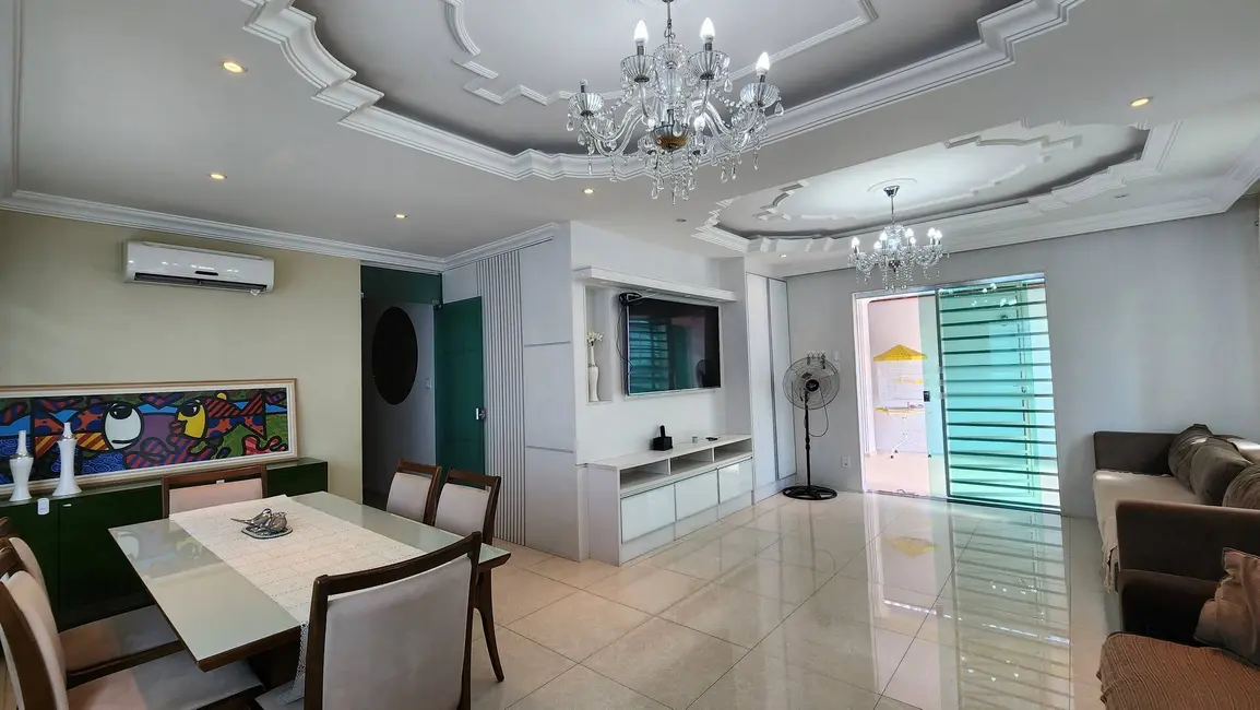 Foto 5 de Casa com 3 quartos à venda, 200m2 em Parque 10 de Novembro, Manaus - AM