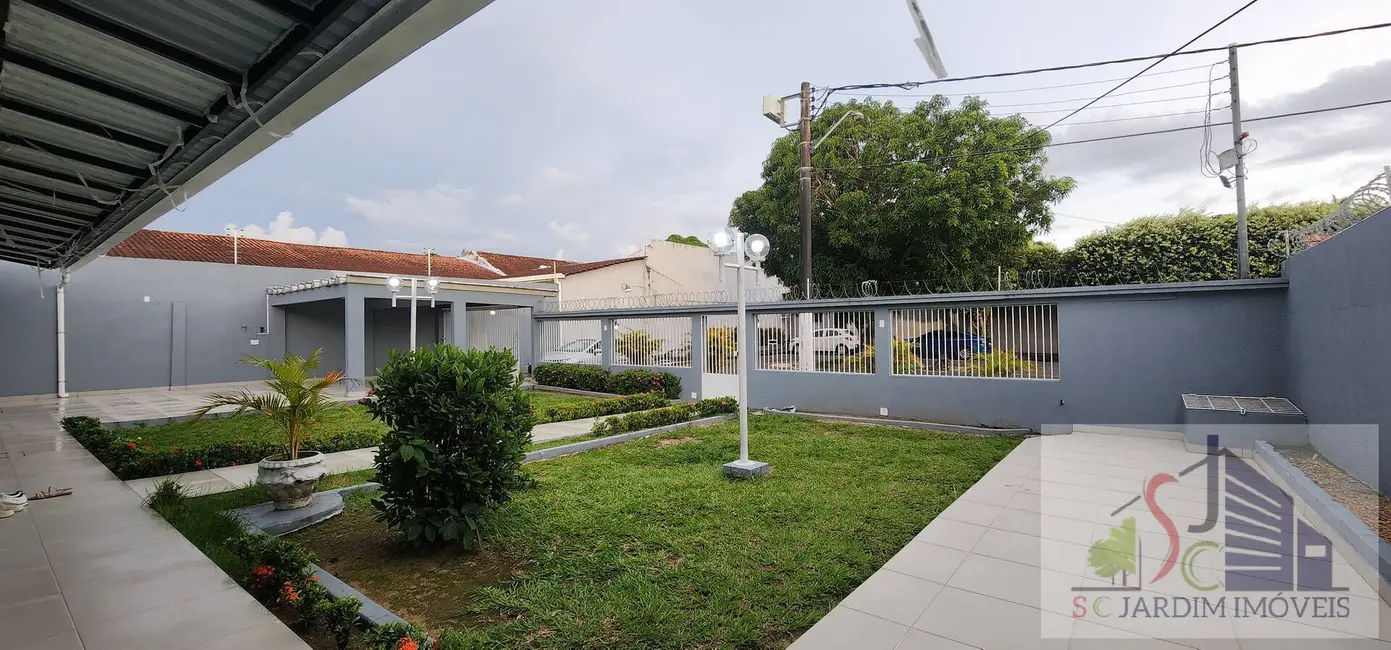 Casa com 4 quartos à venda, 284m2 em Adrianópolis, Manaus - AM - imagem 3 Foto 3 de Casa com 4 quartos à venda, 284m2 em Adrianópolis, Manaus - AM