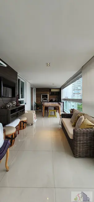 Apartamento com 3 quartos para alugar, 155m2 em Adrianópolis, Manaus - AM - imagem 8 Foto 8 de Apartamento com 3 quartos para alugar, 155m2 em Adrianópolis, Manaus - AM