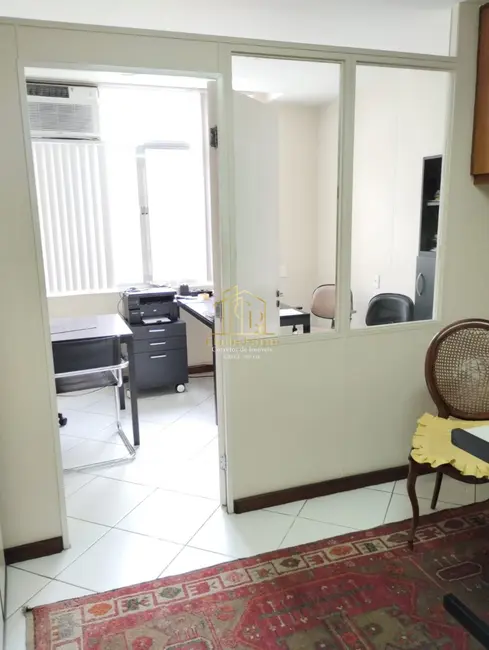 Sala Comercial à venda, 150m2 em Centro, Rio De Janeiro - RJ - imagem 5 Foto 5 de Sala Comercial à venda, 150m2 em Centro, Rio De Janeiro - RJ