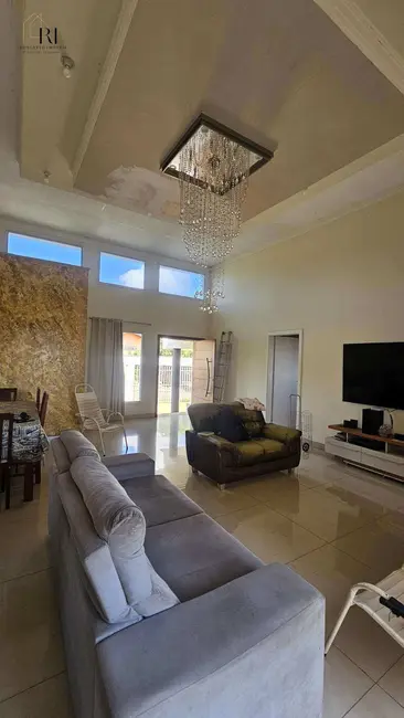 Chácara com 3 quartos à venda em Cosmopolis - SP - imagem 5 Foto 5 de Chácara com 3 quartos à venda em Cosmopolis - SP