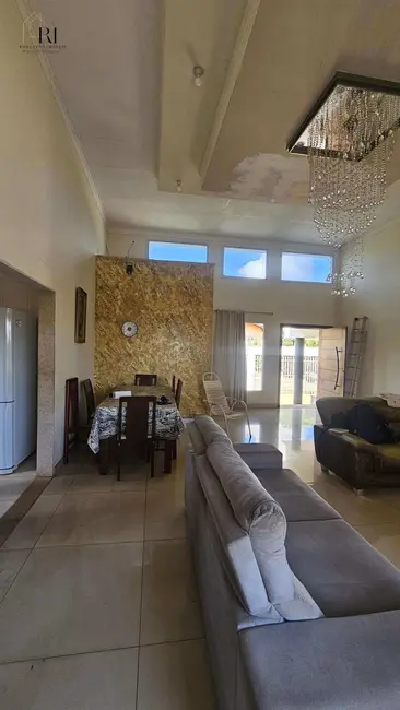 Chácara com 3 quartos à venda em Cosmopolis - SP - imagem 6 Foto 6 de Chácara com 3 quartos à venda em Cosmopolis - SP