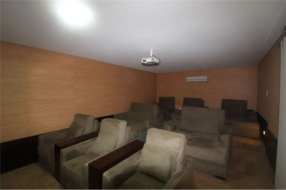 Casa com 8 quartos à venda, 1362m2 em Chácaras Alpina, Valinhos - SP - imagem 4 Foto 4 de Casa com 8 quartos à venda, 1362m2 em Chácaras Alpina, Valinhos - SP