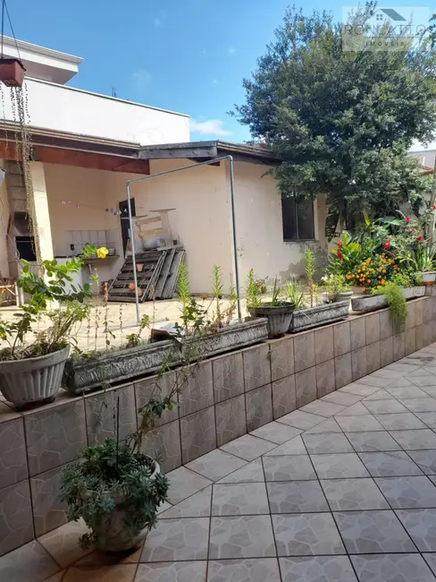 Casa com 2 quartos à venda, 250m2 em Jardim Londres, Campinas - SP - imagem 5 Foto 5 de Casa com 2 quartos à venda, 250m2 em Jardim Londres, Campinas - SP