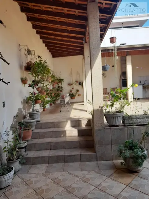 Casa com 2 quartos à venda, 250m2 em Jardim Londres, Campinas - SP - imagem 9 Foto 9 de Casa com 2 quartos à venda, 250m2 em Jardim Londres, Campinas - SP