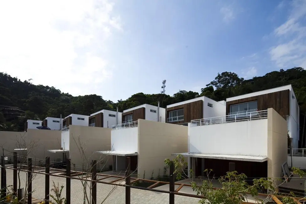 Foto 3 de Casa com 5 quartos à venda, 411m2 em Sao Sebastiao - SP