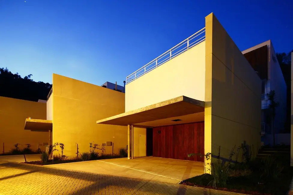 Foto 4 de Casa com 5 quartos à venda, 411m2 em Sao Sebastiao - SP