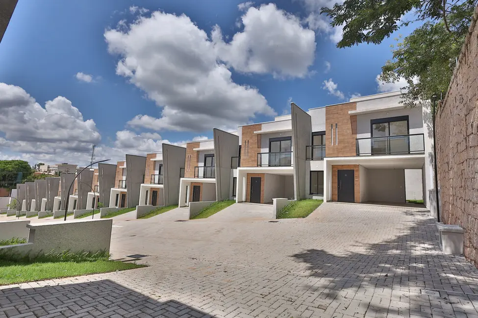 Casa de Condomínio com 3 quartos à venda, 144m2 em Chácaras Alpina, Valinhos - SP - imagem 2 Foto 2 de Casa de Condomínio com 3 quartos à venda, 144m2 em Chácaras Alpina, Valinhos - SP