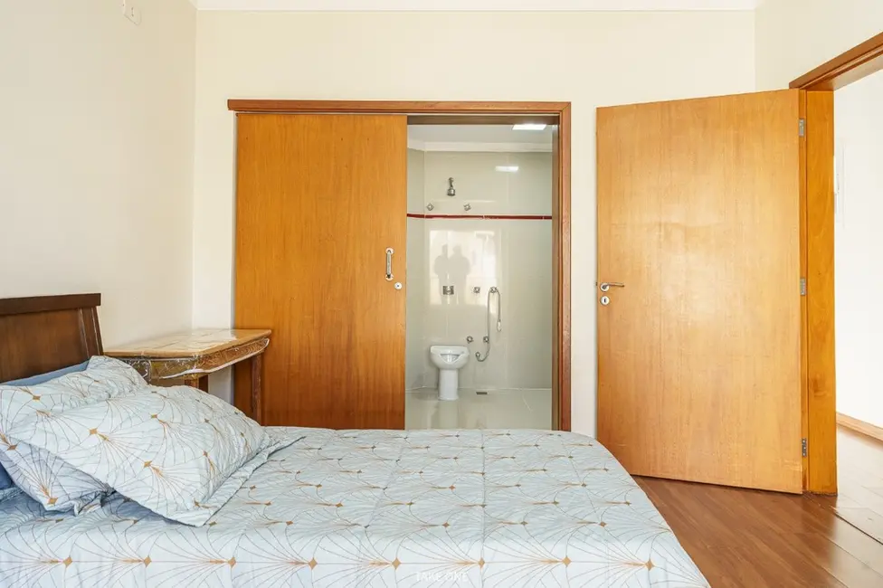 Casa com 4 quartos à venda, 241m2 em Jardim Chapadão, Campinas - SP - imagem 3 Foto 3 de Casa com 4 quartos à venda, 241m2 em Jardim Chapadão, Campinas - SP