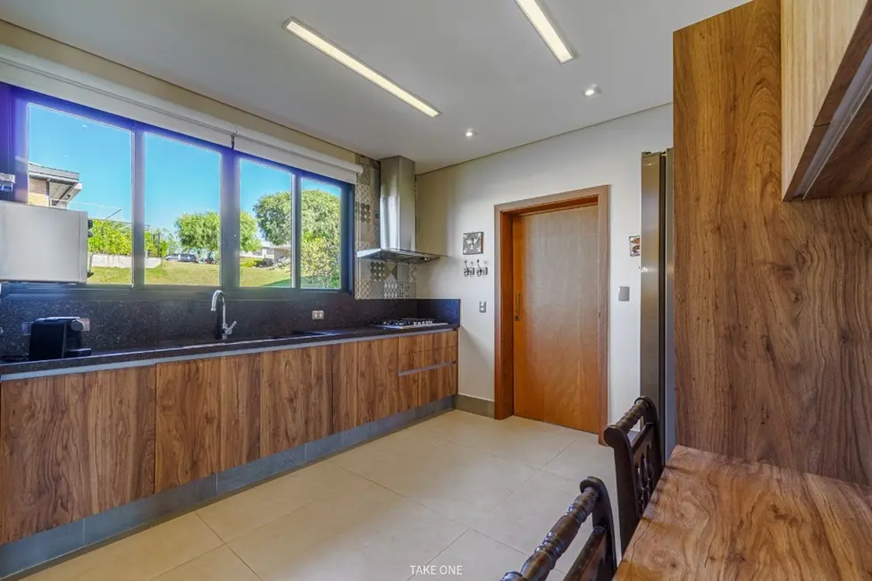 Foto 8 de Casa de Condomínio com 3 quartos à venda, 382m2 em Monte Alegre, Vinhedo - SP