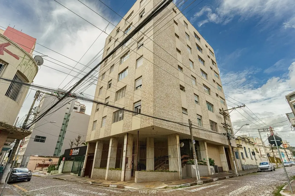 Apartamento com 2 quartos à venda, 74m2 em Centro, Campinas - SP - imagem 8 Foto 8 de Apartamento com 2 quartos à venda, 74m2 em Centro, Campinas - SP