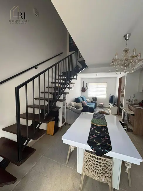 Foto 2 de Casa de Condomínio com 2 quartos à venda, 84m2 em Balneário Tropical, Paulinia - SP