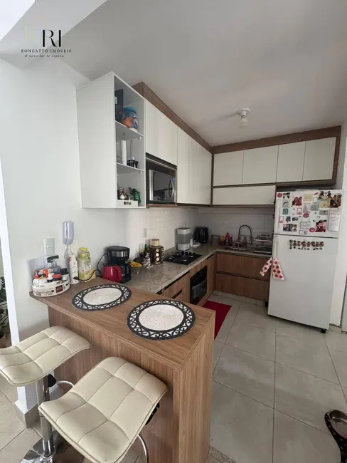 Foto 9 de Casa de Condomínio com 2 quartos à venda, 84m2 em Balneário Tropical, Paulinia - SP