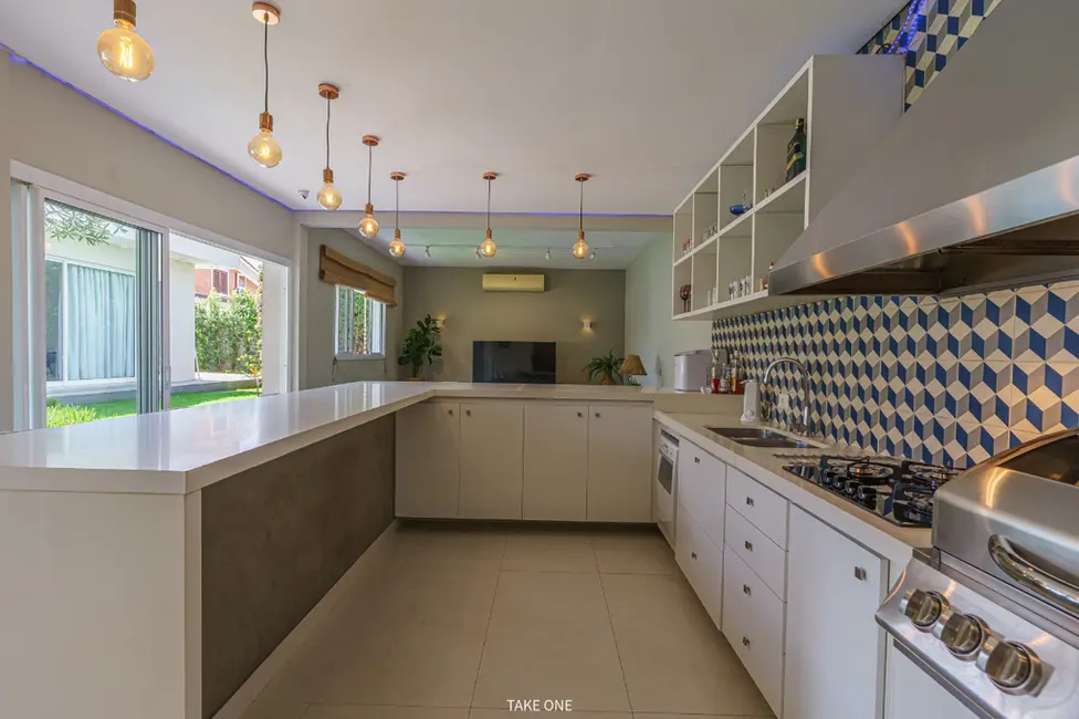 Foto 5 de Casa de Condomínio com 4 quartos à venda, 270m2 em Marambaia, Vinhedo - SP