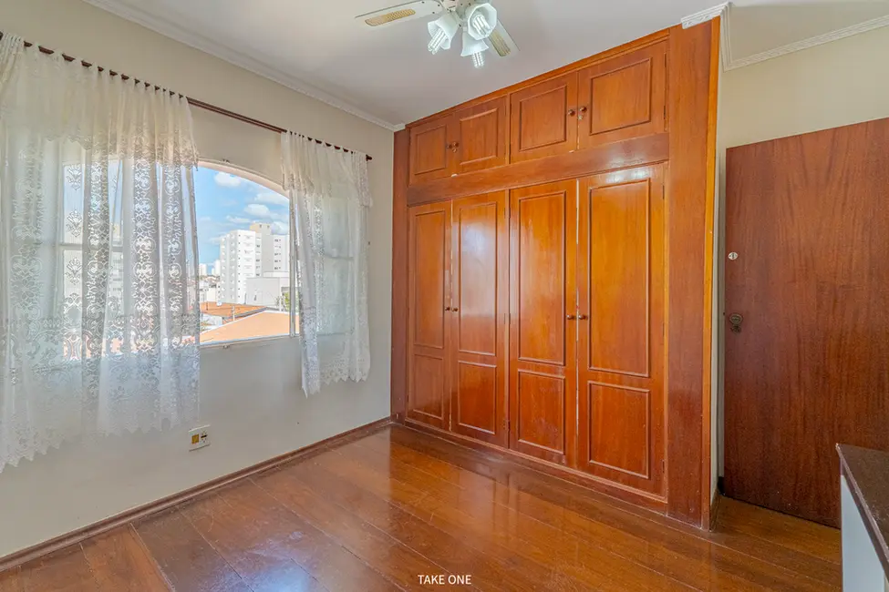 Foto 6 de Casa com 4 quartos à venda, 248m2 em Jardim Nova Europa, Campinas - SP