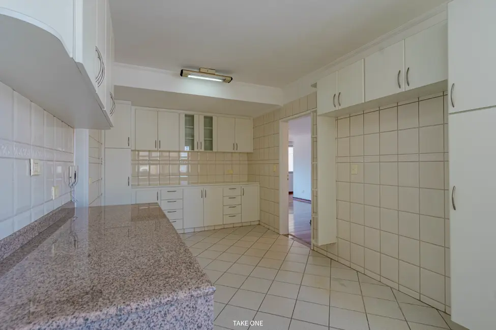 Foto 6 de Apartamento com 3 quartos à venda, 193m2 em Cambuí, Campinas - SP