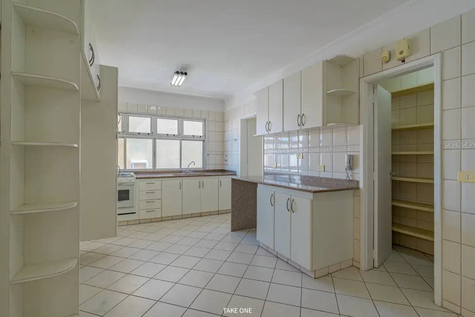 Foto 4 de Apartamento com 3 quartos à venda, 193m2 em Cambuí, Campinas - SP