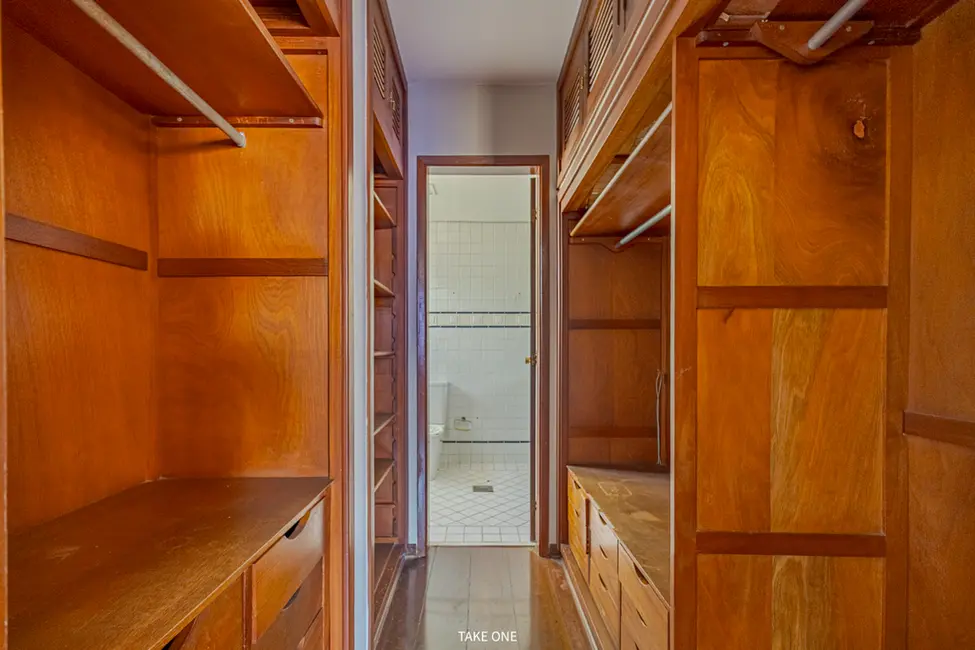 Apartamento com 4 quartos à venda, 192m2 em Vila Itapura, Campinas - SP - imagem 4 Foto 4 de Apartamento com 4 quartos à venda, 192m2 em Vila Itapura, Campinas - SP