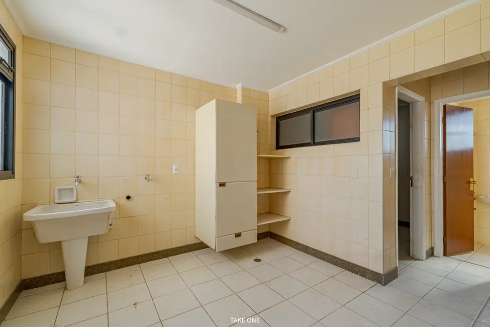 Apartamento com 4 quartos à venda, 192m2 em Vila Itapura, Campinas - SP - imagem 7 Foto 7 de Apartamento com 4 quartos à venda, 192m2 em Vila Itapura, Campinas - SP