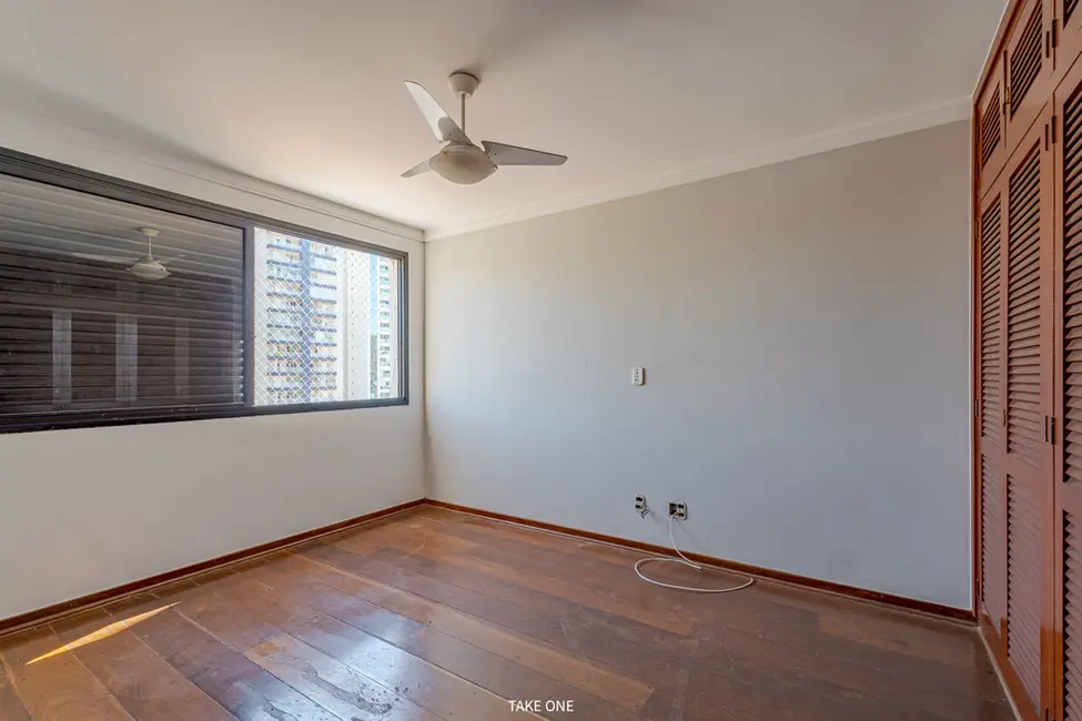 Apartamento com 4 quartos à venda, 192m2 em Vila Itapura, Campinas - SP - imagem 3 Foto 3 de Apartamento com 4 quartos à venda, 192m2 em Vila Itapura, Campinas - SP