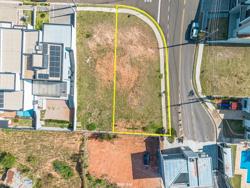 Foto 1 de Terreno / Lote à venda, 307m2 em Valinhos - SP
