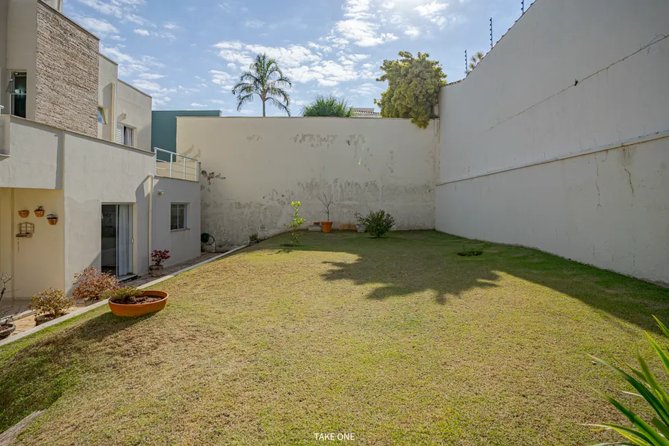 Casa de Condomínio com 4 quartos à venda, 459m2 em Loteamento Caminhos de São Conrado (Sousas), Campinas - SP - imagem 2 Foto 2 de Casa de Condomínio com 4 quartos à venda, 459m2 em Loteamento Caminhos de São Conrado (Sousas), Campinas - SP
