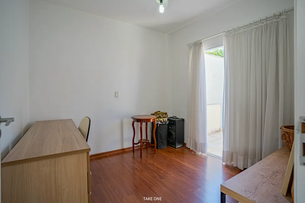 Casa de Condomínio com 4 quartos à venda, 459m2 em Loteamento Caminhos de São Conrado (Sousas), Campinas - SP - imagem 3 Foto 3 de Casa de Condomínio com 4 quartos à venda, 459m2 em Loteamento Caminhos de São Conrado (Sousas), Campinas - SP