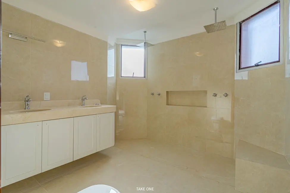 Apartamento com 3 quartos à venda, 233m2 em Cambuí, Campinas - SP - imagem 8 Foto 8 de Apartamento com 3 quartos à venda, 233m2 em Cambuí, Campinas - SP