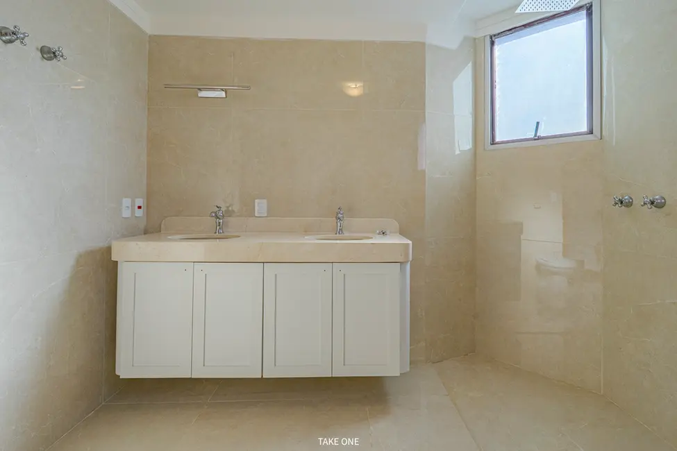 Apartamento com 3 quartos à venda, 233m2 em Cambuí, Campinas - SP - imagem 9 Foto 9 de Apartamento com 3 quartos à venda, 233m2 em Cambuí, Campinas - SP