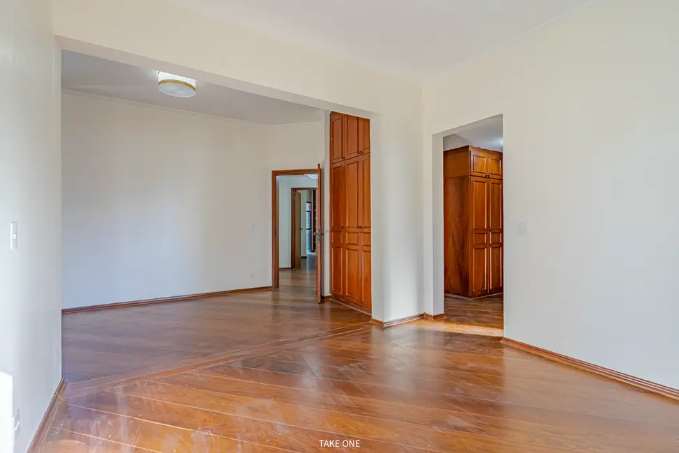 Apartamento com 3 quartos à venda, 233m2 em Cambuí, Campinas - SP - imagem 6 Foto 6 de Apartamento com 3 quartos à venda, 233m2 em Cambuí, Campinas - SP