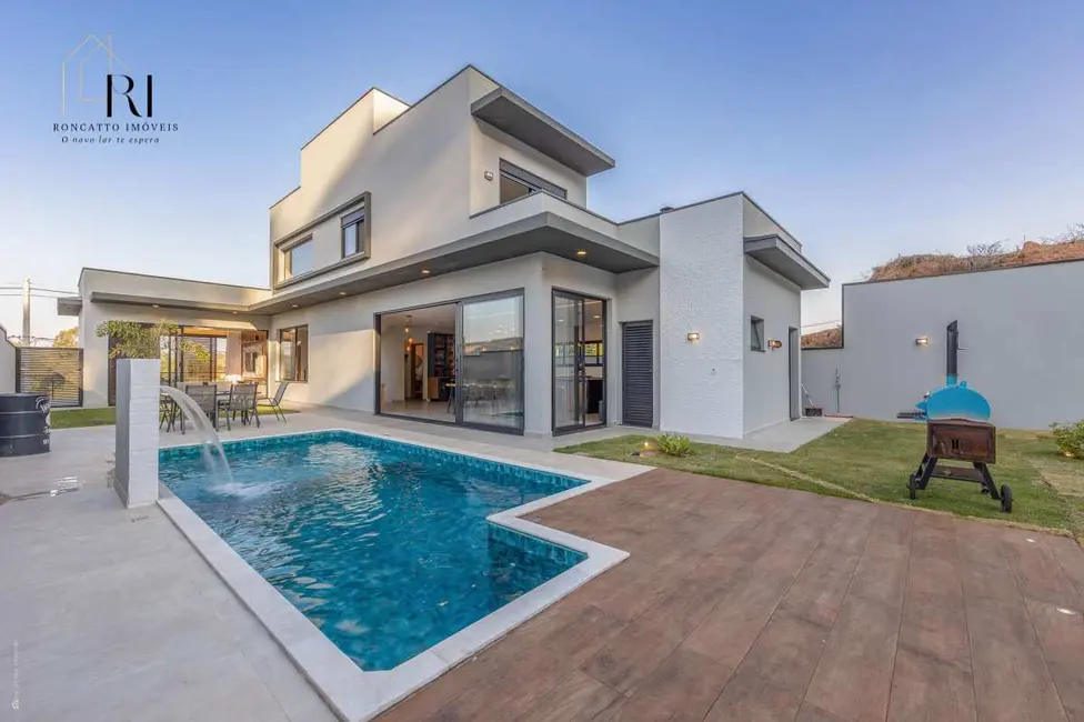 Casa de Condomínio com 3 quartos à venda, 272m2 em Observatório, Vinhedo - SP - imagem 5 Foto 5 de Casa de Condomínio com 3 quartos à venda, 272m2 em Observatório, Vinhedo - SP