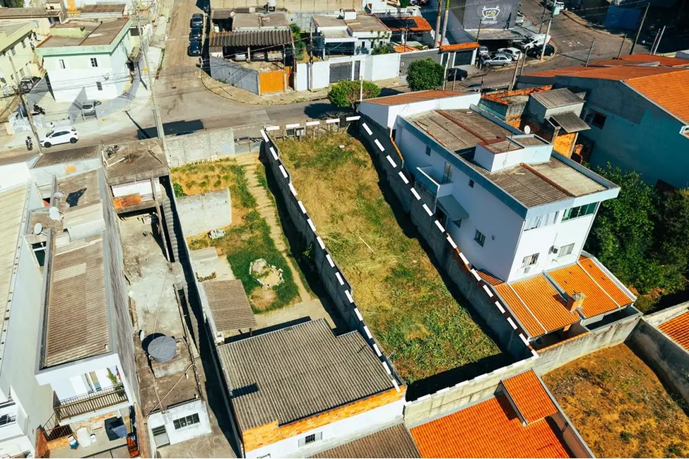 Foto 1 de Terreno / Lote à venda, 266m2 em Vila Maringá, Jundiai - SP